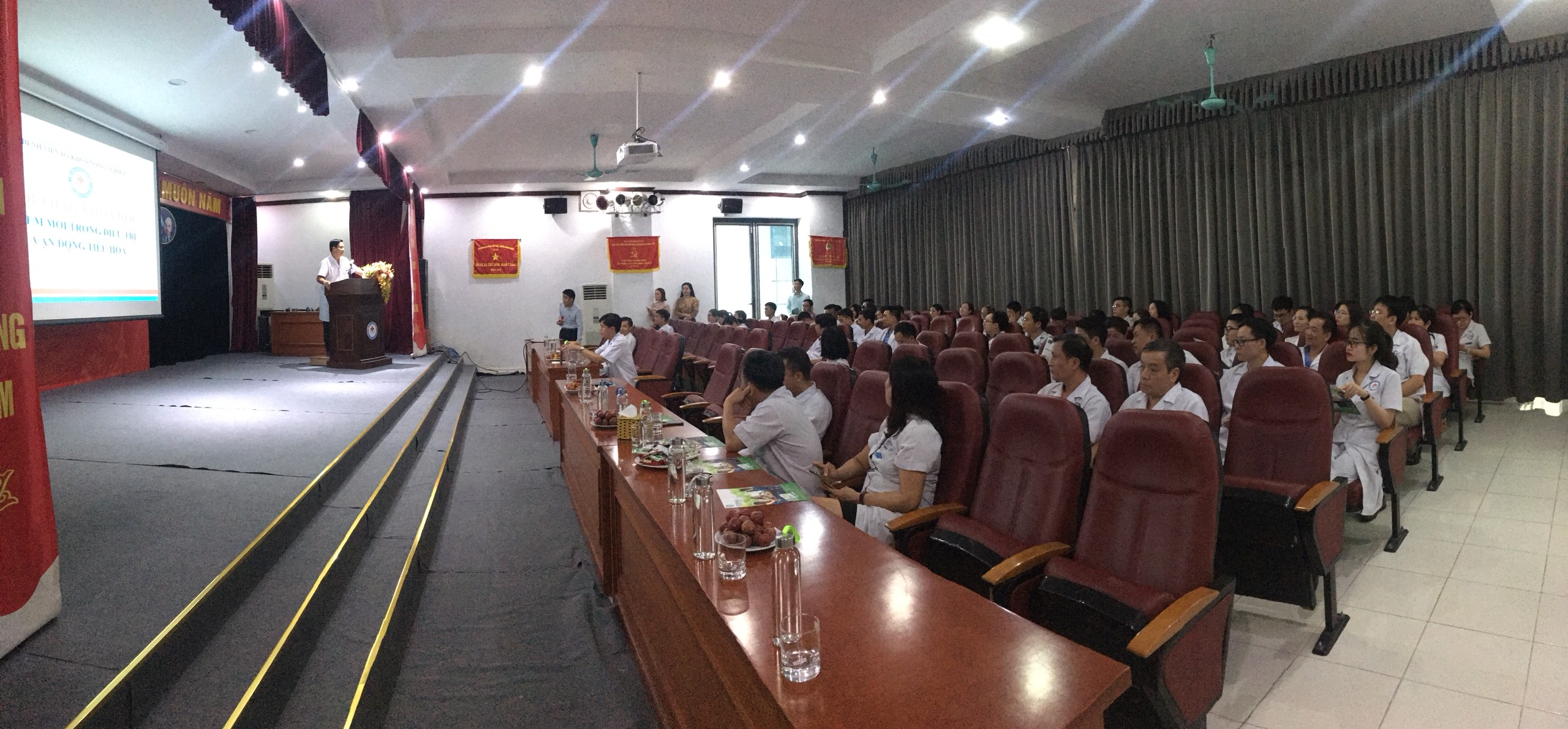 Sinh hoạt khoa học: Điểm mới trong điều trị vận động tiêu hóa