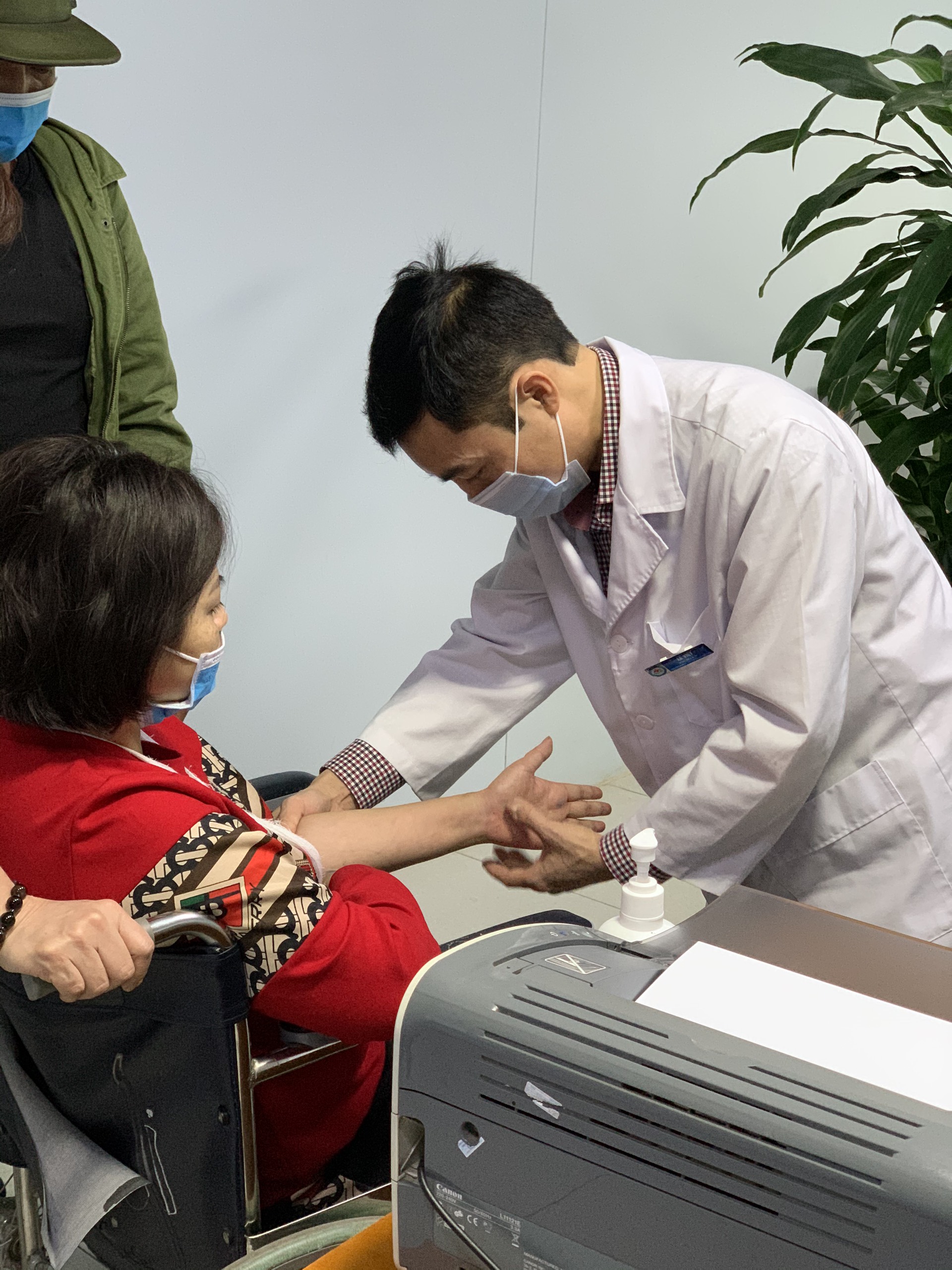 LÃNH ĐẠO TỪ TRÁI TIM – LÊ VIỆT