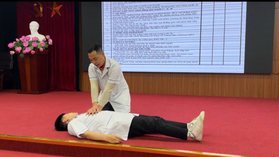 z7412463992762_aabcd99108652e57704d49030b1a7870